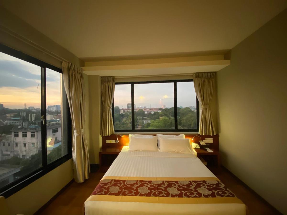My Dream Hotel Yangon Exterior photo